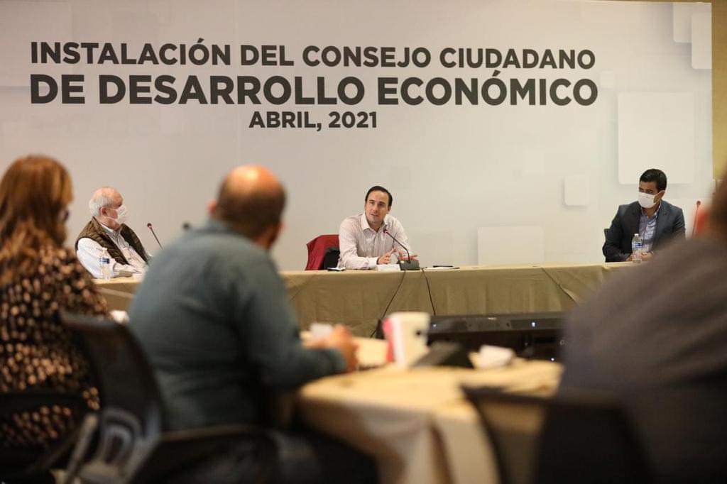 El presidente municipal de Saltillo, Manolo Jiménez, encabezó la toma de protesta de los integrantes del Consejo.