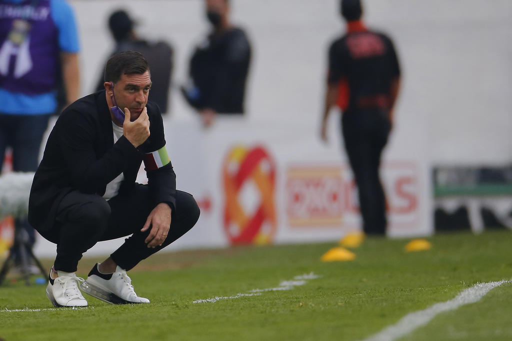 Pablo Guede no es más el entrenador de los Xolos. (JAM MEDIA)
