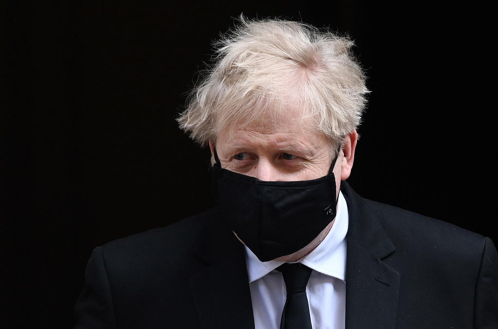 El primer ministro británico, Boris Johnson, rechazó hoy apoyar una investigación parlamentaria sobre el amiguismo en el Gobierno, al concluir que será suficiente la que él mismo ha encargado sobre la relación de varios altos cargos con la financiera anglo-australiana Greensill Capital. (EFE) 
