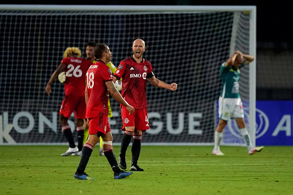 Toronto FC se impuso 2-1 al León, y con un global de 3-2 avanzó a los cuartos de final de la Liga de Campeones de la Concacaf. (CORTESÍA TORONTO)