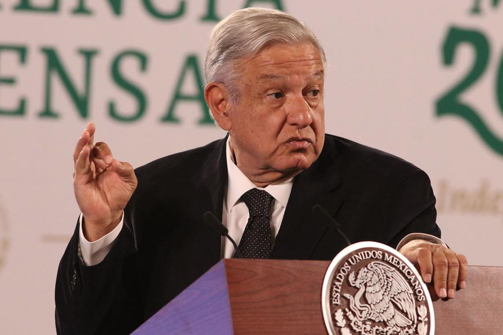 López Obrador presumió que su gobierno ha entregado apoyos sociales en Chiapas, Guerrero y Oaxaca, considerados los estados en donde hay más pobreza del país. (EL UNIVERSAL)