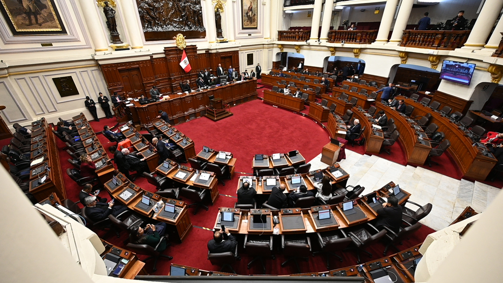En Perú, las mujeres serán el 40 % de los 130 representantes del Parlamento.
