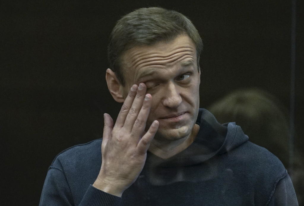 Los partidarios de Alexei Navalni convocaron el domingo a protestas masivas en el corazón de Moscú y San Petersburgo para el miércoles, diciendo que la salud del notorio opositor ruso se está deteriorando severamente mientras se encuentra en huelga de hambre en prisión. (ARCHIVO) 
