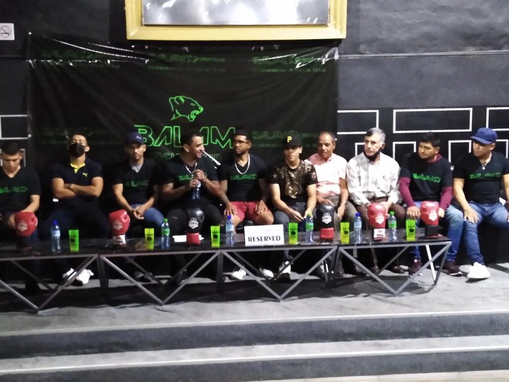 La velada de boxeo denominada “Peligro en el Ring”, fue presentada este lunes por la promotora Zaga Boxing de Ricardo Zapata, en conferencia de prensa presencial en esta ciudad. (EL SIGLO DE TORREÓN)
