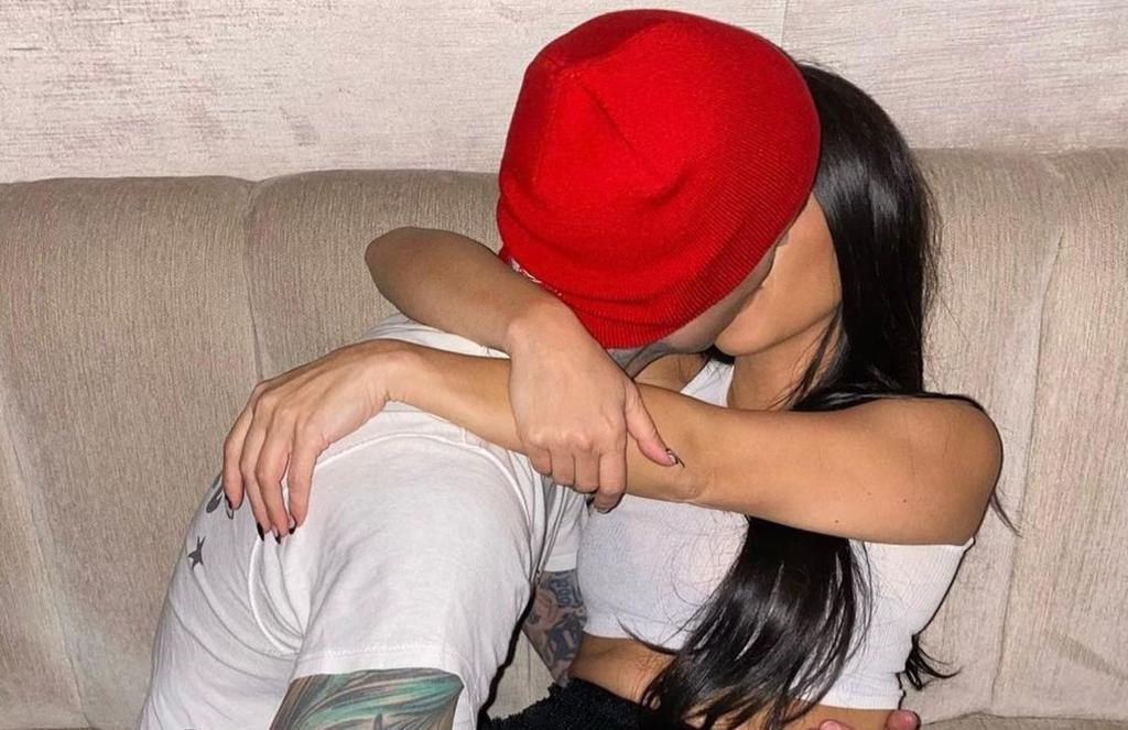 Redes. Travis Barker y Kourtney Kardashian revelan fotos por cumpleaños.       