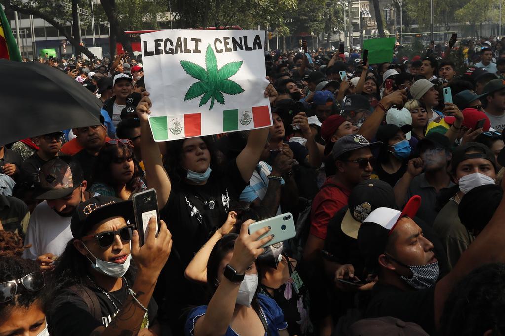 Ciudad de México celebró este martes el día de la marihuana con reuniones multitudinarias y pidiendo que la ley de regularización que está en proceso en el país cumpla con las necesidades de los consumidores. (EFE)
