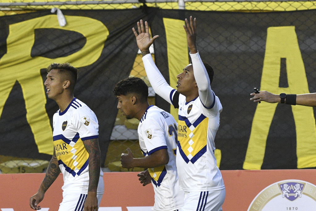 Con un equipo alternativo, Boca Juniors derrotó 1-0 como visitante a The Strongest, en su debut en la Copa Libertadores. (EFE)