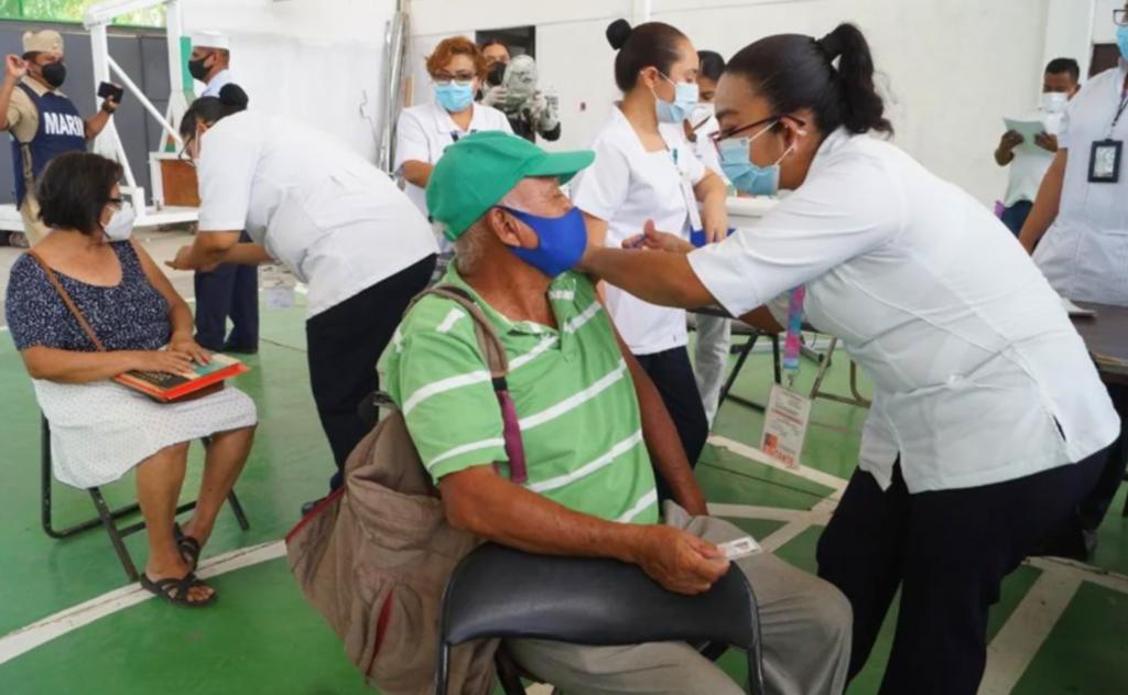 La muerte del hombre fue confirmada por los Servicios de Salud de Oaxaca (SSO), dependencia del gobierno de Oaxaca, que catalogó el caso como un Evento Supuestamente Atribuible a Vacunación e Inmunización (ESAVI).
(ARCHIVO)