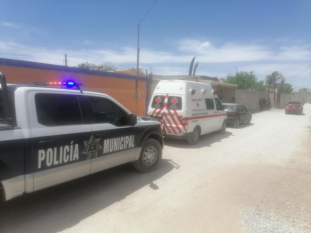 Un albañil perdió la vida al sufrir un accidente mientras trabajaba, fue el hijo del hoy occiso quien lo encontró muerto cuando le llevaba de comer. (EL SIGLO DE TORREÓN)