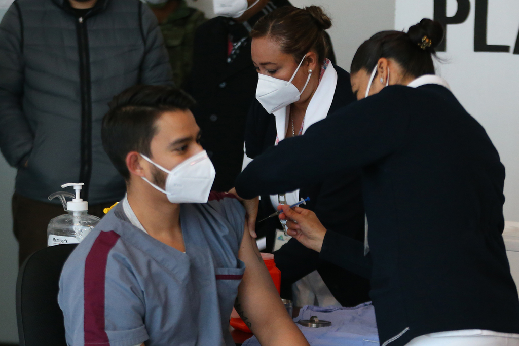 González informó que solo se instalarán dos módulos de inmunización: uno en la capital de Durango y otro en Gómez Palacio.
