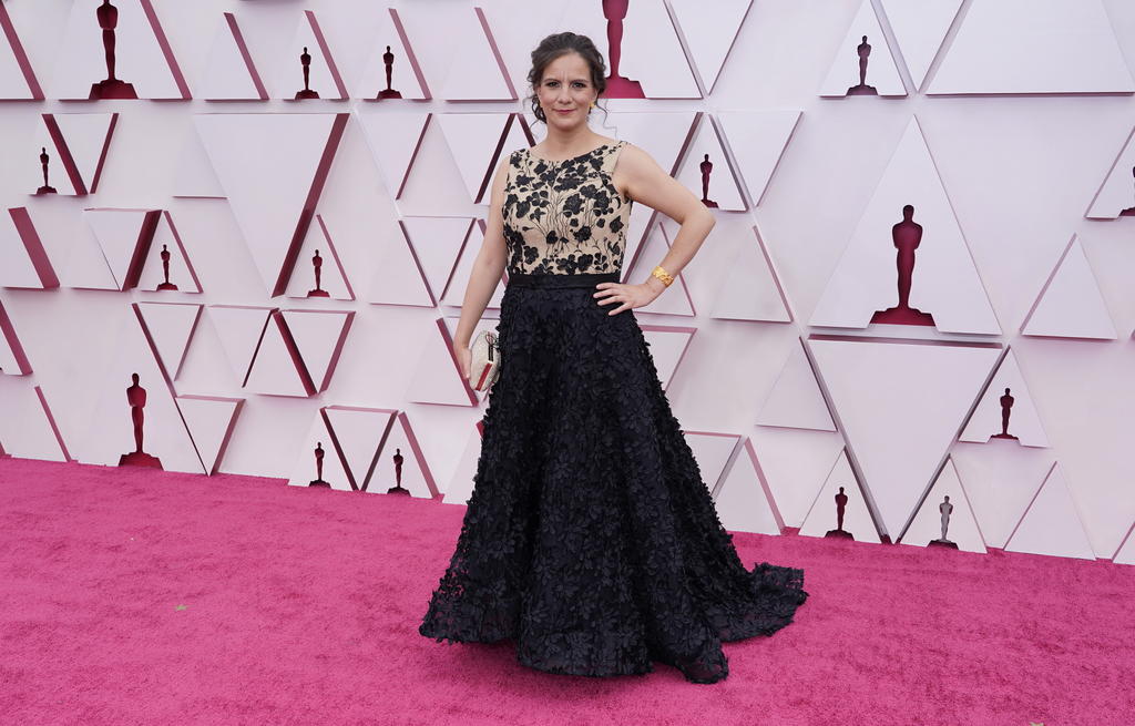  Es diseñadora mexicana e hizo alianza con la nominada al Oscar de Mejor Sonido, Michelle Couttolenc, ella es Claver Munguía, quien recibió la llamada de la primer mujer postulada en esta categoría por su trabajo en el filme 'Sound of Metal'. (EFE)