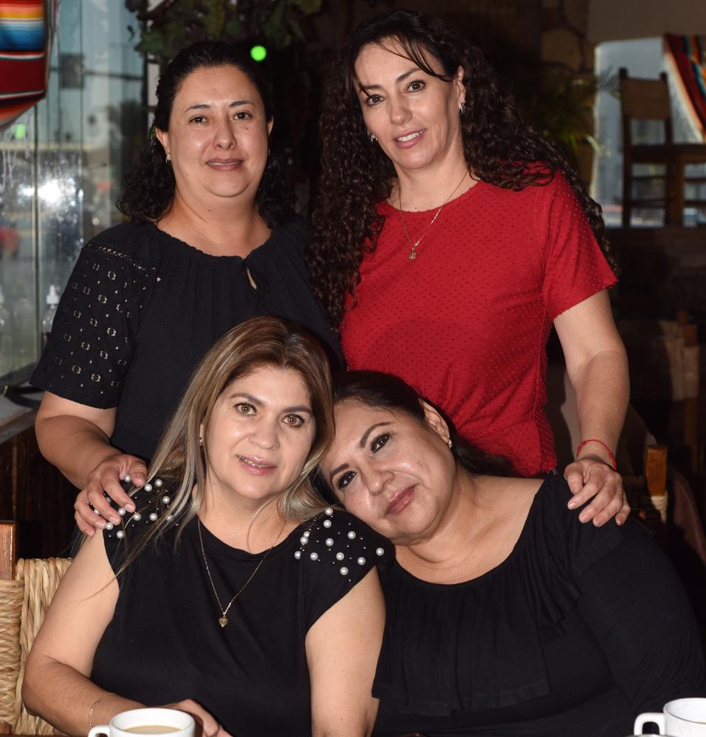 Yolanda, Maricela, Rocío y Guadalupe. (EL SIGLO DE TORREÓN / Jesús Galindo López)