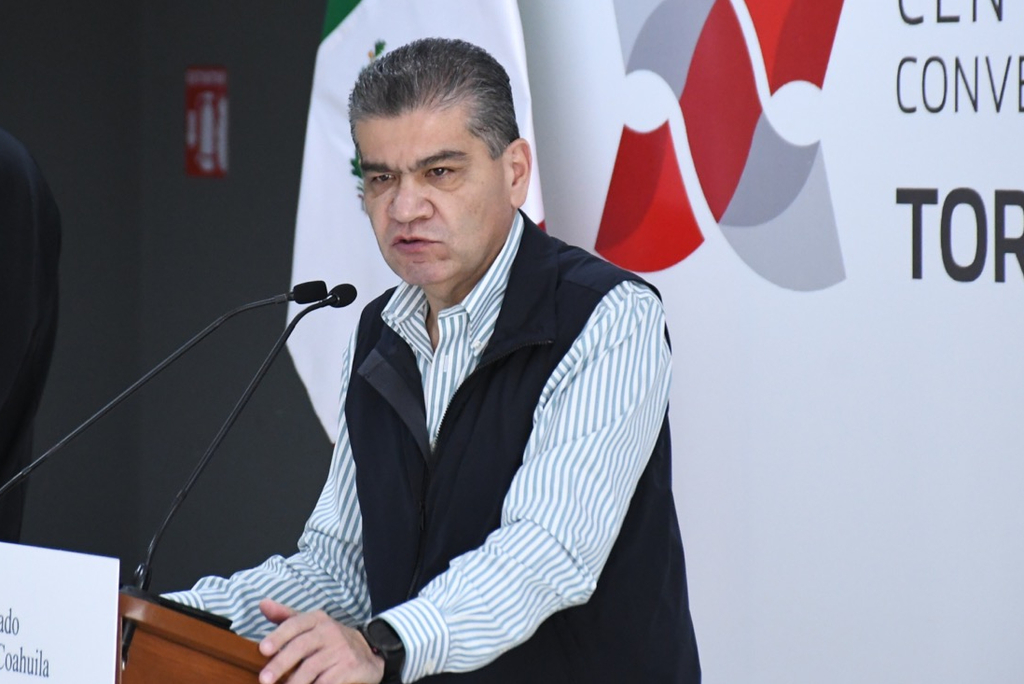 El gobernador de Coahuila, Miguel Riquelme, indicó que se encuentran al pendiente del desarrollo de las campañas políticas. (FERNANDO COMPEÁN)
