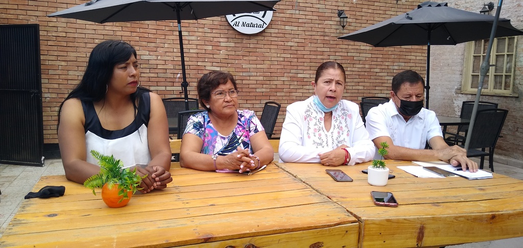 Regidores de la fracción de Morena en el Cabildo ofrecieron una rueda de prensa para expresar sus opiniones sobre el crédito.