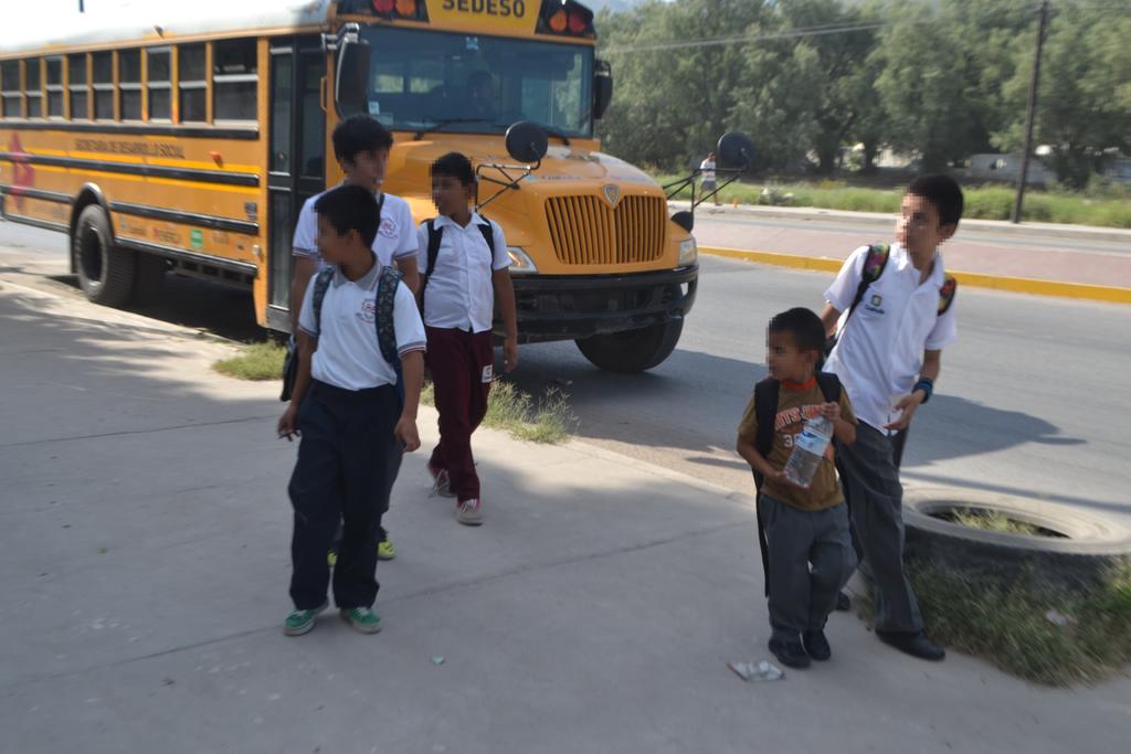 El secretario de Educación de Coahuila, Higinio González Calderón, informó que en primeros de mayo se abrirá un programa piloto con un grupo de escuelas para el regreso presencial a clases. (ARCHIVO)