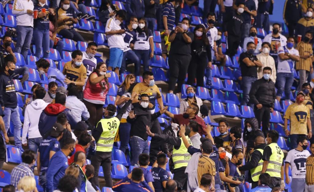 La gente ha regresado a los estadios, pero también la violencia. En la pasada jornada, en diversos estadios hubo actos de agresiones, ensombreciendo la actividad deportiva. (ESPECIAL)