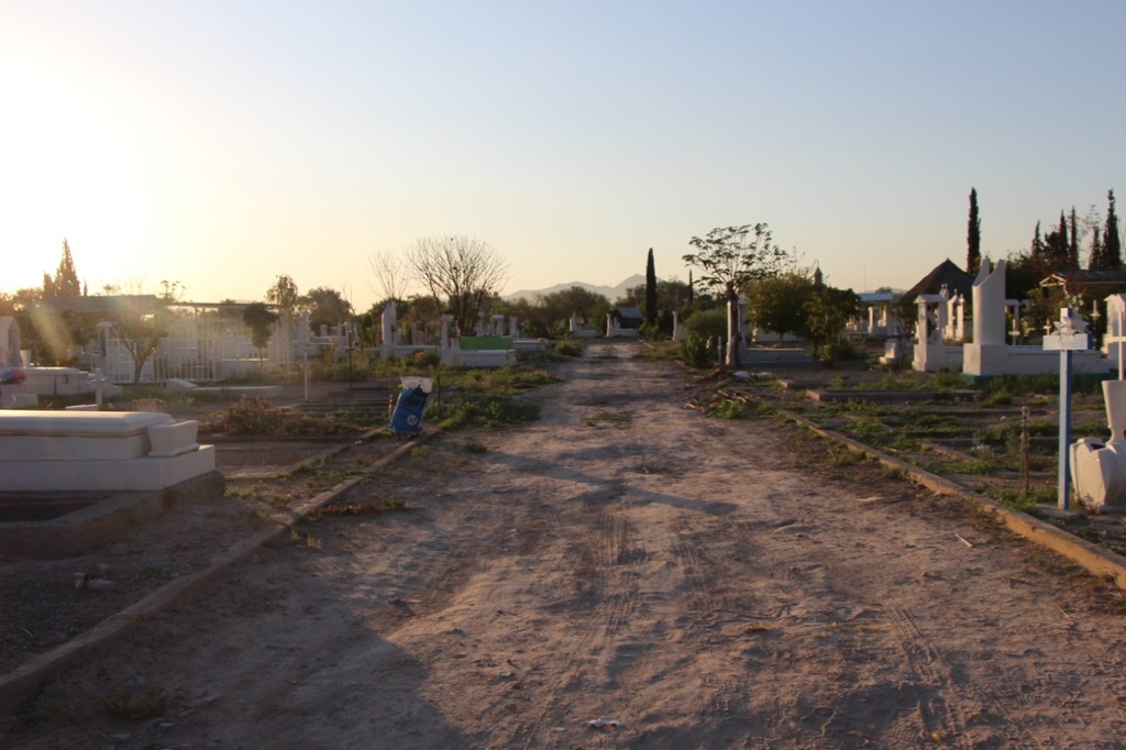 Los horarios de visita a los cementerios en Lerdo serán de 8:00 de la mañana a 6:00 de la tarde, los días del 8 al 10 de mayo.