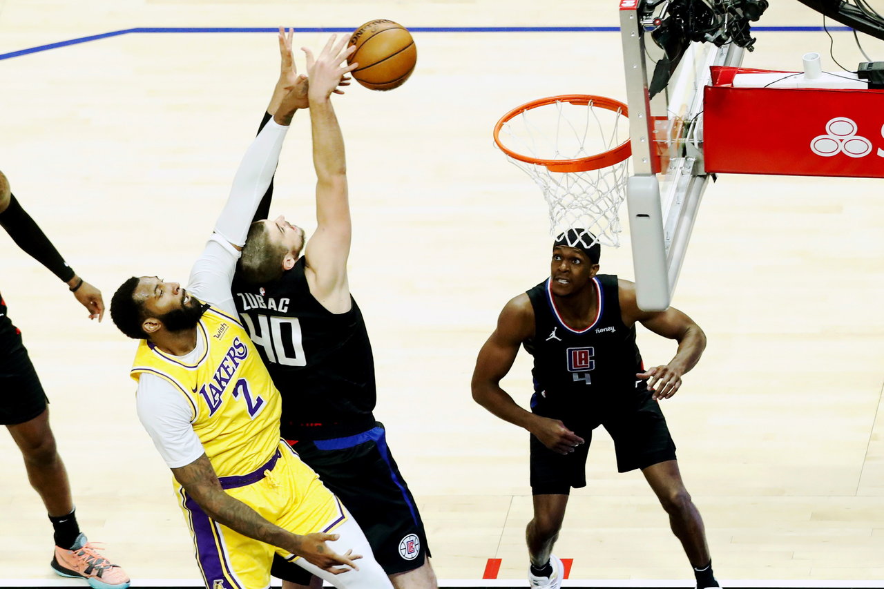 Clippers golpea nuevamente a los Lakers