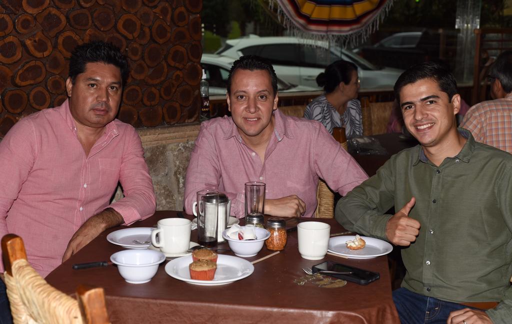 José Luis Delgado, Francisco Padilla y Marlon Lòpez. (EL SIGLO DE TORREÓN / Jesús Galindo López)