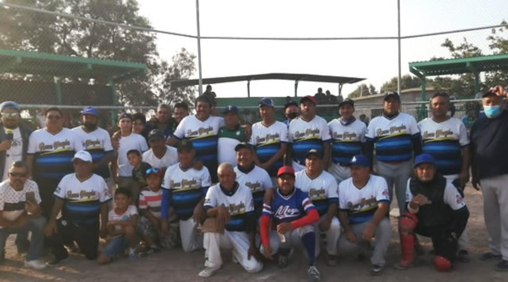 El equipo Flores Magón se coronó bicampeón de la Liga de Beisbol Súper Máster de La Laguna, luego de vencer a Transportes Hermi por abultada pizarra de 13 carreras a 6, en el juego de campeonato de la temporada “Luis Carlos Santiesteban Hernández”. (EL SIGLO DE TORREÓN)
