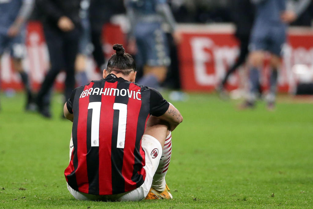 Zlatan Ibrahimović se perderá el próximo Campeonato Europeo debido a una lesión en la rodilla, informó la federación sueca de fútbol el sábado. (ARCHIVO)