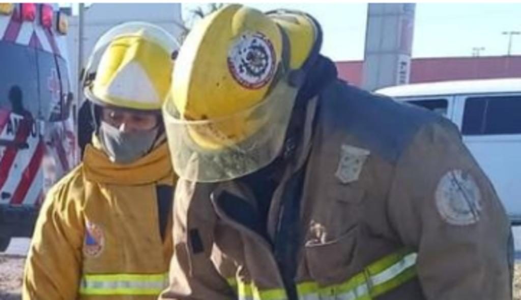 Conato de incendio en vivienda de Gómez Palacio movilizó a los cuerpos de prevención auxilio y rescate, del siniestro las autoridades únicamente reportaron daños materiales. (ARCHIVO)