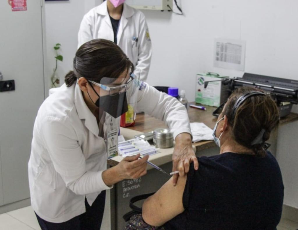 Este lunes 17 de mayo, la Secretaría de Salud del Estado de Durango confirmó 33 mil 814 personas en total que han resultado positivas al coronavirus SARS-CoV-2 y 2 mil 396 defunciones. (EL SIGLO DE TORREÓN) 