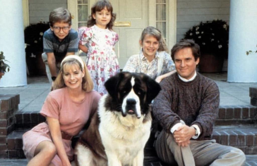 Charles Grodin, el actor poco convencional que interpretó a un canalla recién casado en “The Heartbreak Kid” (“Relaciones prohibidas”) y al padre en las cintas de comedia “Beethoven”, falleció. Tenía 86 años. (Especial) 