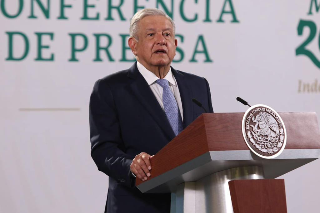López Obrador criticó al excandidato de MC a la gubernatura de Sonora, Ricardo Bours por declinar en favor del candidato del PRI, PAN y PRD, Ernesto Gándara, para afectar al candidato de Morena. (EL UNIVERSAL)