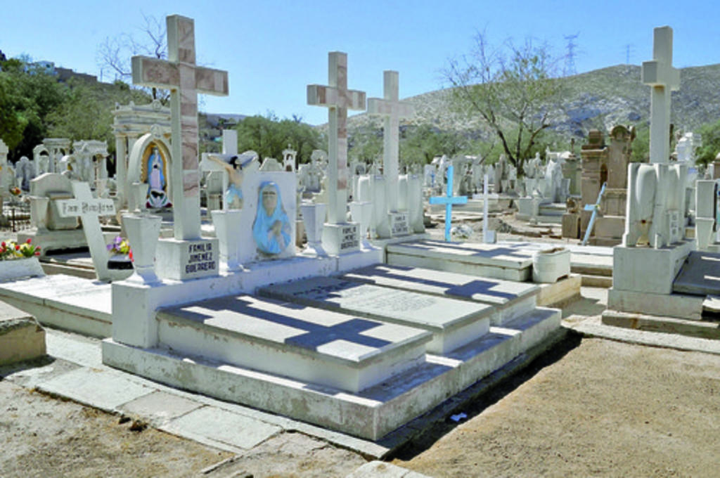 La coordinadora general del Centro de Regional de Identificación Humana (CRIH), Yezka Garza Ramírez informó este viernes que la exhumación se realizará en el Panteón Municipal número 1 de la colonia Aquiles Serdán.
(ARCHIVO)