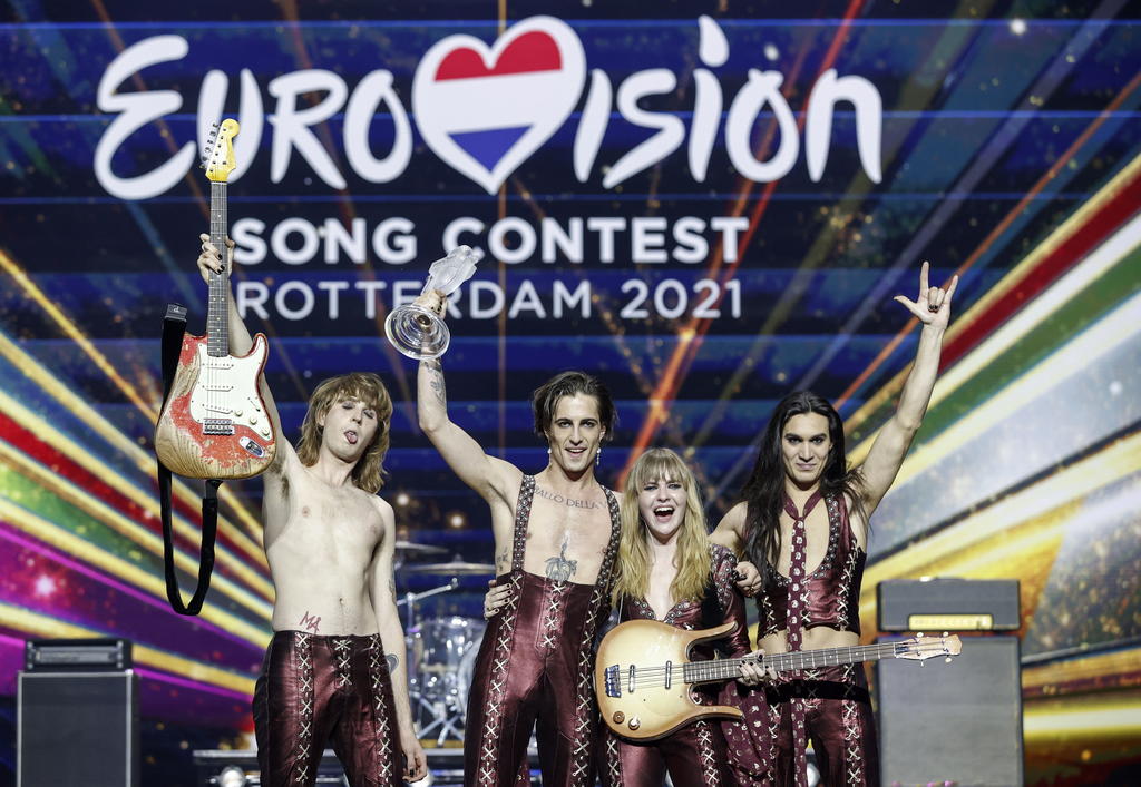 La banda italiana Maneskin se ha declarado hoy vencedora de la 65 edición de Eurovisión gracias a los 524 puntos cosechados por su tema 'Zitti e buoni', una canción de 'garage rock' y cantada en su idioma, con ágiles cuerdas en la línea de The White Stripes o Franz Ferdinand. (EFE)