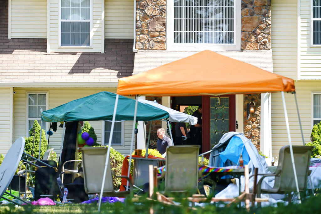 Por lo menos dos personas murieron y otras 12 resultaron heridas en un tiroteo en una fiesta en una vivienda del sur de Nueva Jersey, informó la policía. (AP)