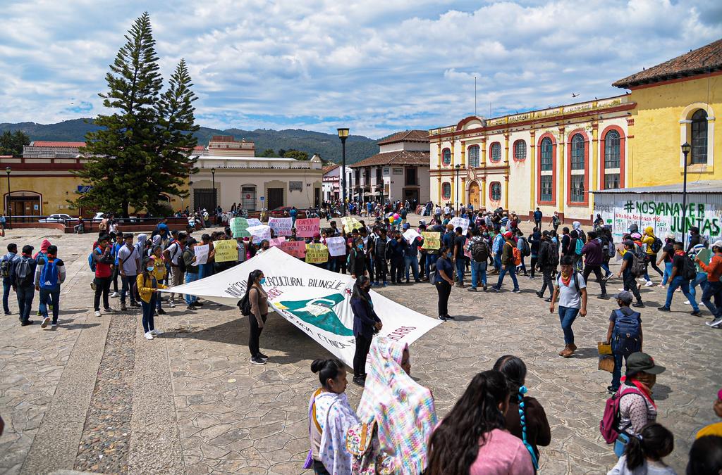 La Comisión Nacional de los Derechos Humanos (CNDH) reclamó a las autoridades de Chiapas atender de manera urgente y especial el caso de la agresión contra estudiantes de la Escuela Rural Mactumactzá e integrantes de la Coordinadora de Personas Desplazadas de la entidad. (ARCHIVO)