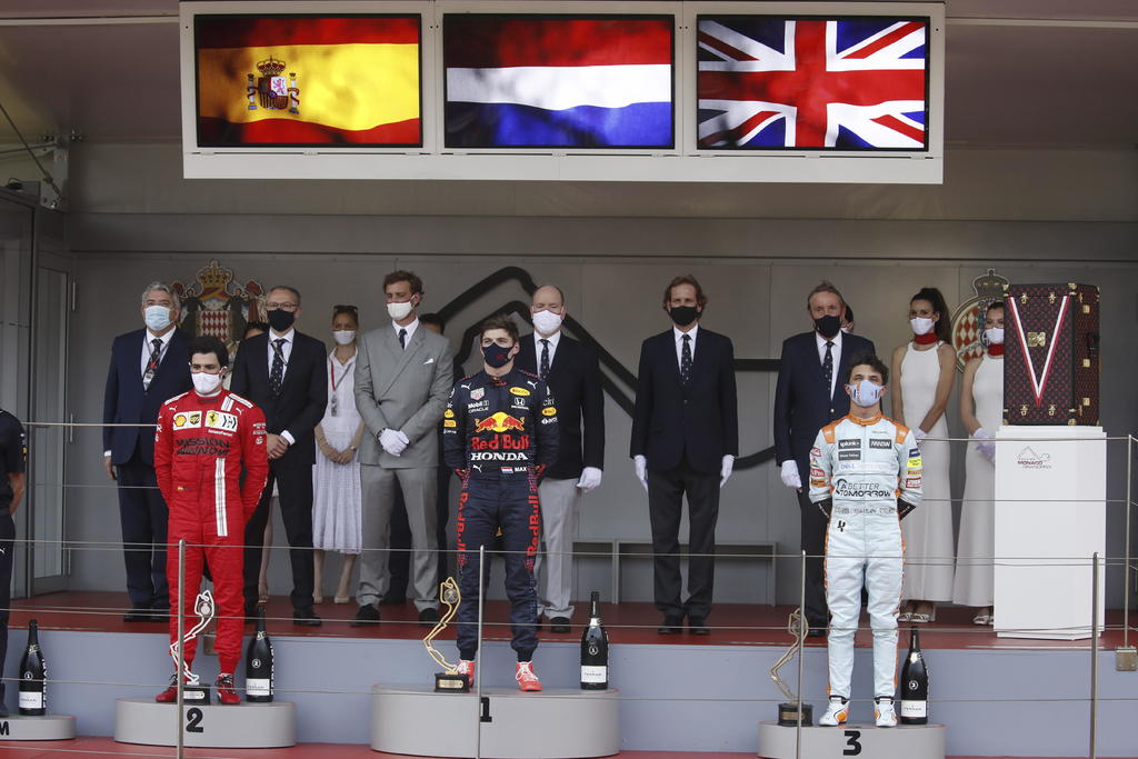 Se aprieta el campeonato de constructores en la Fórmula 1 con la victoria de este domingo en Mónaco de Red Bull y la mala tarde que pasó Mercedes. (Especial) 