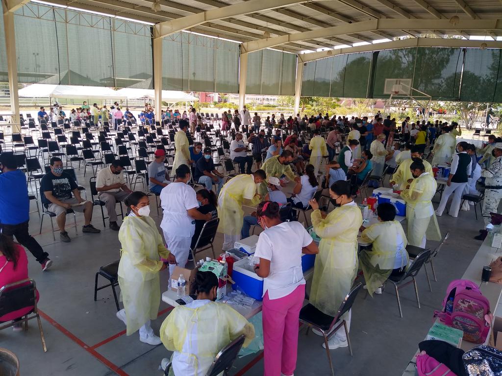 La delegada regional de la Secretaría del Bienestar Aida Mata, confirmó que además de Madero en el municipio de Frontera también se aplica el antiviral a personas de 40 años en adelante.
(EL SIGLO DE TORREÓN)