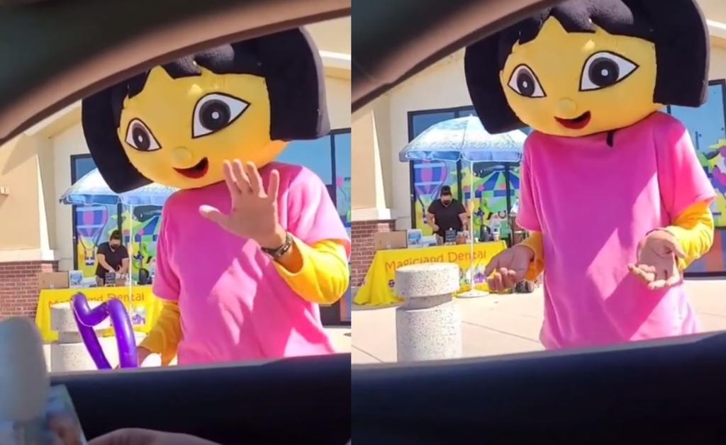 La botarga de 'Dora' se ha viralizado en TikTok con millones de reproducciones (@PUROOPARI) 