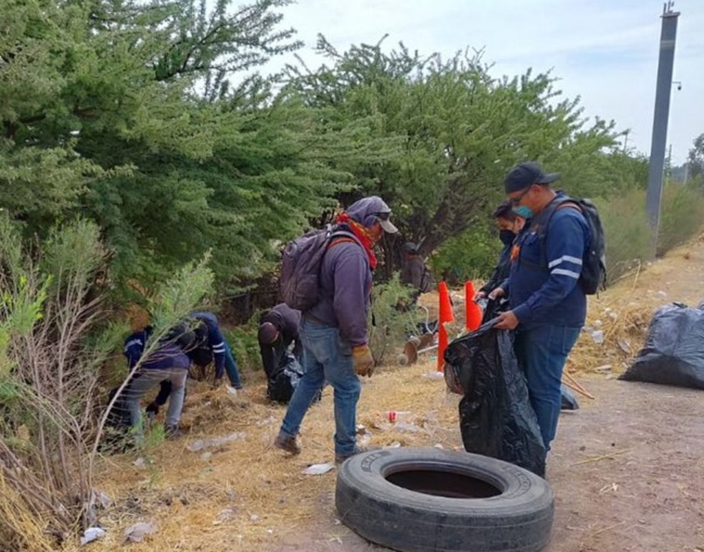 Son 50 elementos del personal de Áreas Verdes de Durango los que participarán en los trabajos de limpieza. (EL SIGLO DE TORREÓN) 