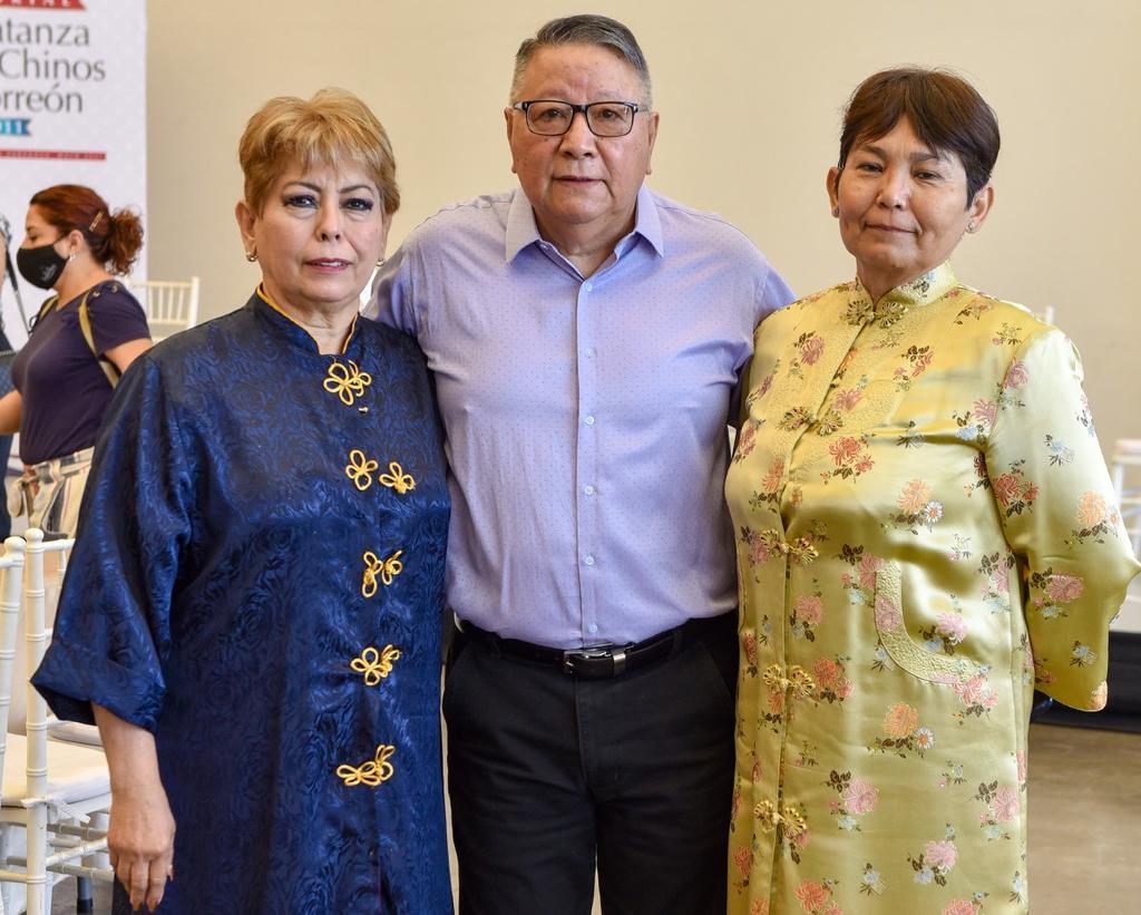 Esperanza Wong, Enrique León Wong y María del Carmen Wong Sánchez. (EL SIGLO DE TORREÓN / Erick Sotomayor Ruiz)
