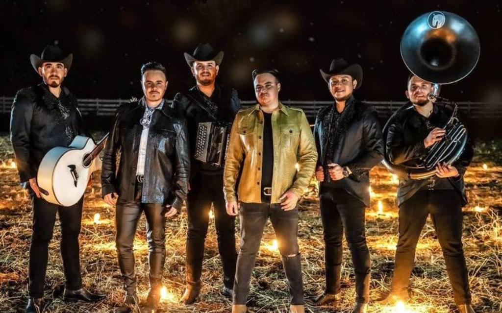 El dueto Río Roma se adentran por completo a los terrenos de la música regional mexicana con un disco dedicado a 'todas las partes de México' de la mano de la agrupación Calibre 50, con quienes comparten su primer sencillo, Tú eres mi amor. (ESPECIAL) 