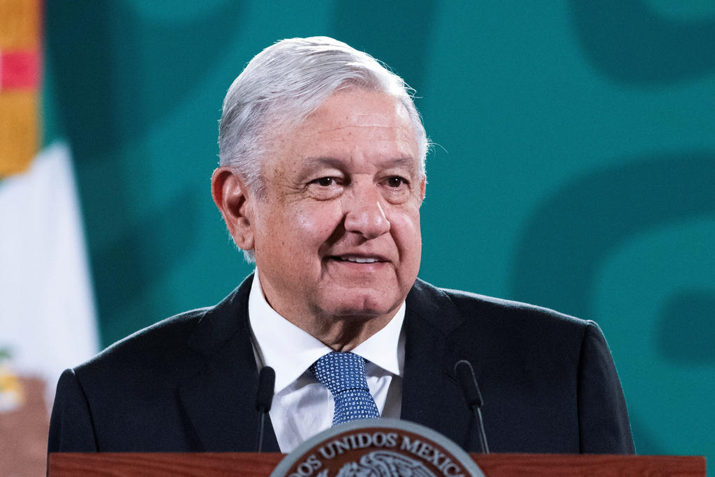 El presidente Andrés Manuel López Obrador (AMLO) hizo pública su declaración patrimonial y de conflicto de intereses, en la que informa que ganó un millón 567 mil 400 pesos en 2020, mismo monto que el año anterior.
(ARCHIVO)
