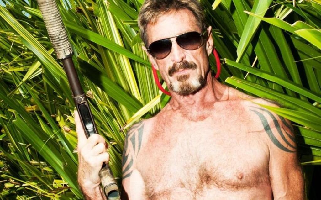 La Audiencia Nacional española estudiará el próximo viernes si extradita al empresario John McAfee, creador del famoso antivirus homónimo, a Estados Unidos, país que le reclama para ser juzgado por su presunta responsabilidad en un caso de estafa al ocultar sus ingresos presuntamente a la hacienda pública. (ARCHIVO)