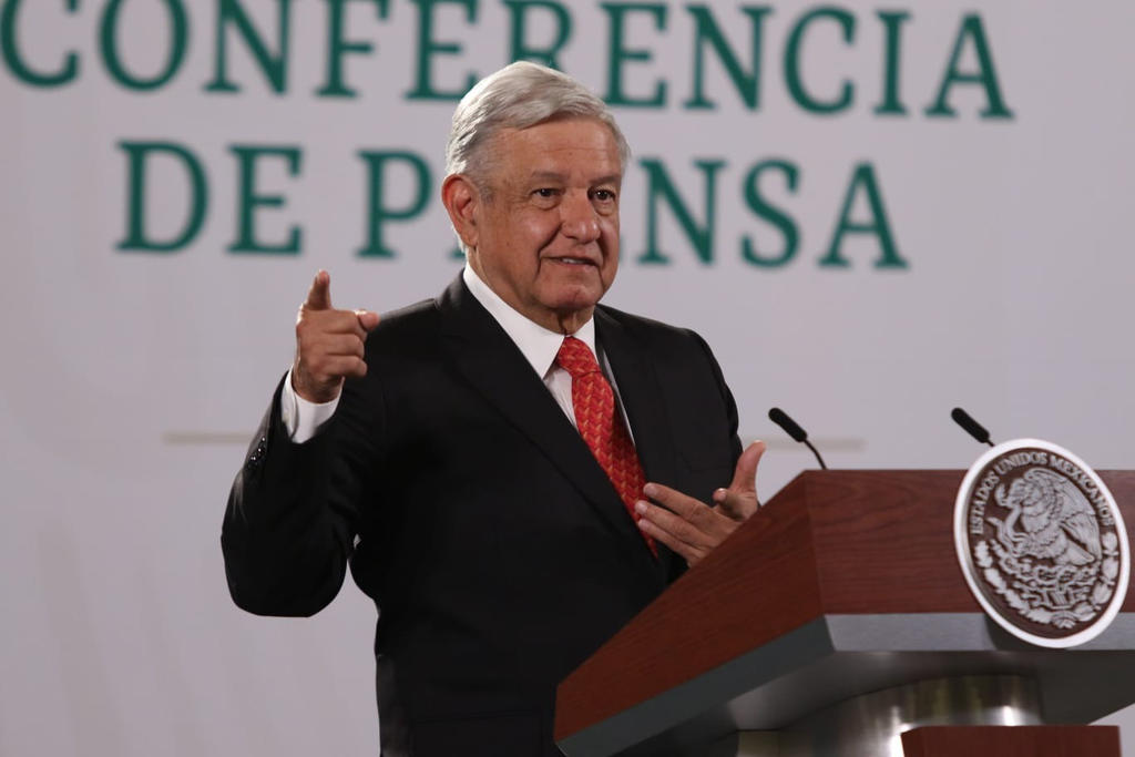 López Obrador pidió no ser cuestionado sobre temas electorales, para no caer en violaciones; sin embargo, sí hizo un llamado a los mexicanos para que este próximo 6 de junio 'apostemos a hacer valer la democracia de manera pacífica'. (ARCHIVO)