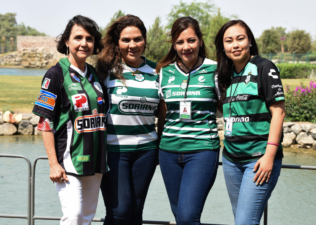 Alicia Valle, Rocío López, Nancy Camacho y Dalia Sierra. (EL SIGLO DE TORREÓN / Jesús Galindo López)