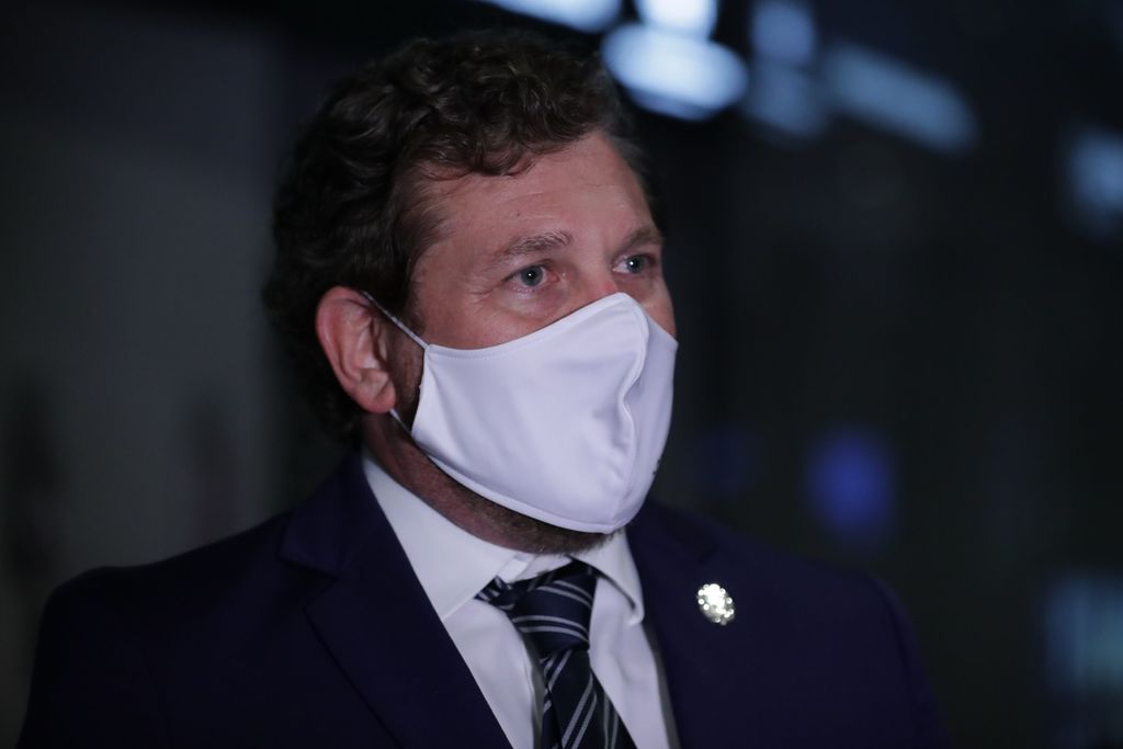 Alejandro Domínguez, presidente de Conmebol, anunció ayer en un video cuatro sedes en Brasil para llevar a cabo la Copa América. (ARCHIVO)