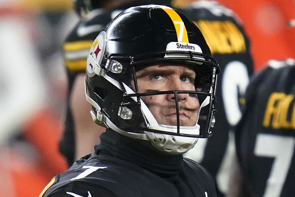 Ben Roethlisberger jugará su temporada 18 con Acereros. (AP)