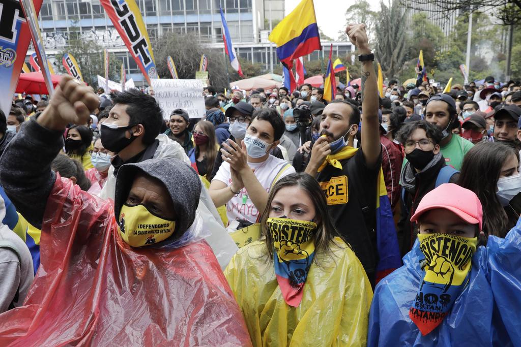 La economía colombiana, golpeada por las restricciones para mitigar la pandemia de coronavirus, ha recibido otro golpe. (EFE) 