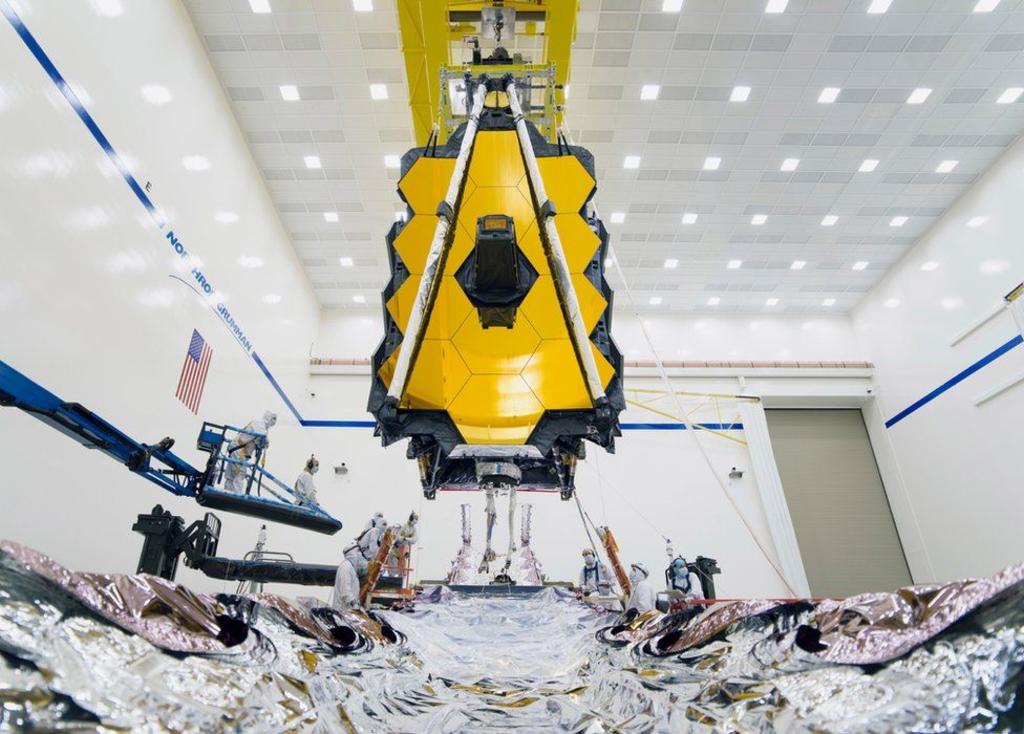 El Telescopio Espacial James Webb (JWST), una potente 'máquina del tiempo' con el que se aspira a desentrañar la formación del universo, será lanzado entre el 31 de octubre y principios de diciembre, precisaron las tres agencias espaciales que están detrás de este proyecto. (ESPECIAL) 