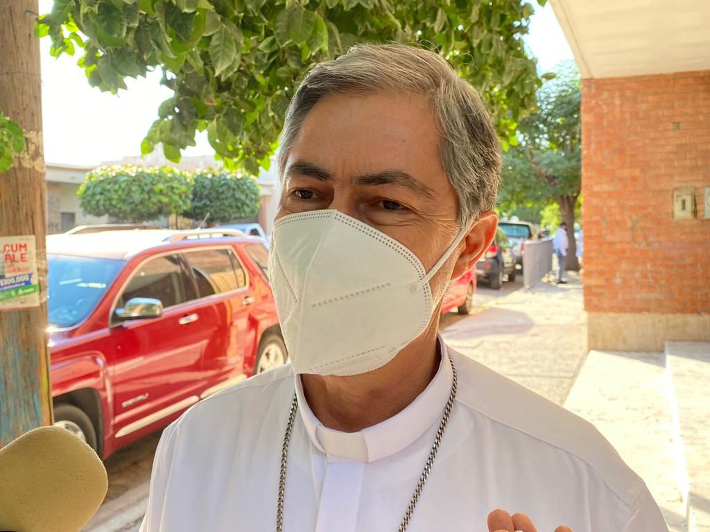 El Obispo de Torreón, Luis Martín Barraza Beltrán, dijo que las elecciones son la gran oportunidad para denunciar todo lo que les aqueja y manifestar lo que sueñan para el país.
(EL SIGLO DE TORREÓN)