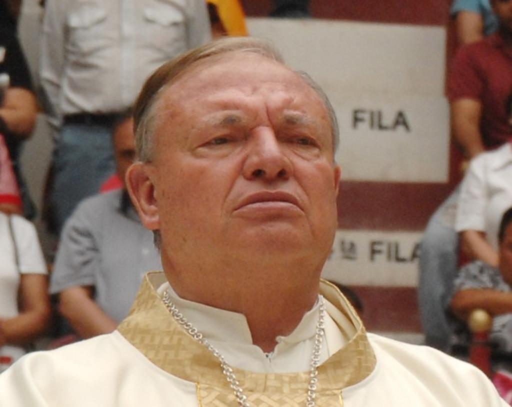 La Comisión de Quejas y Denuncias del INE ordenó que se retire un video del cardenal Juan Sandoval Iñiguez, en donde hace llamado a votar en contra de quien gobierna. (ARCHIVO)