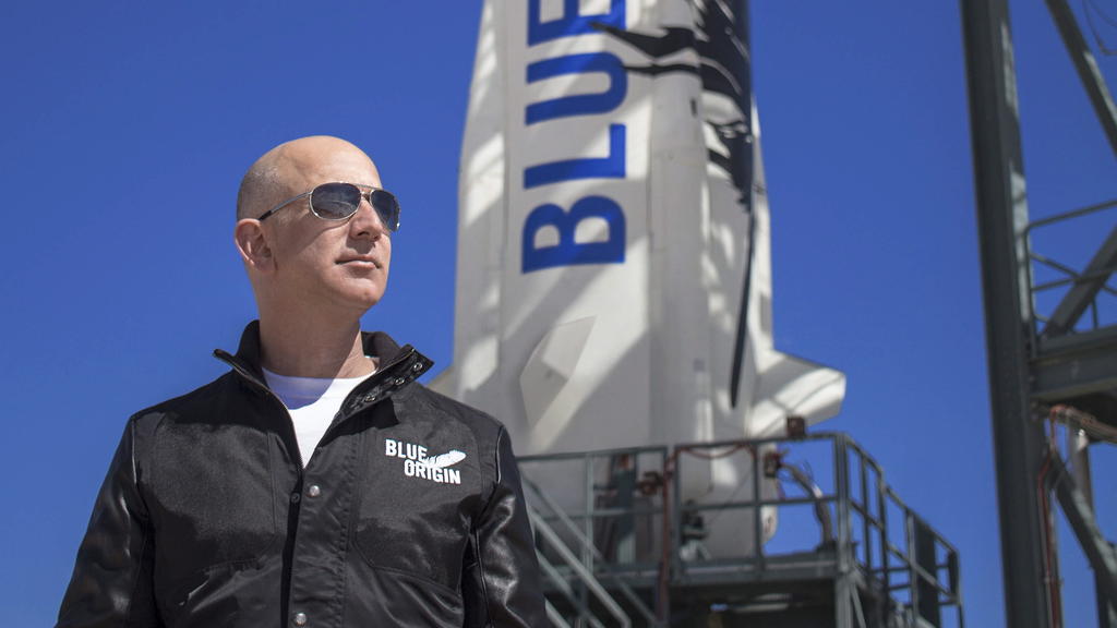 Bezos dijo a principios de febrero que dejaría el cargo de CEO de Amazon para dedicar más tiempo, entre otras cosas, a Blue Origin.
(EFE)